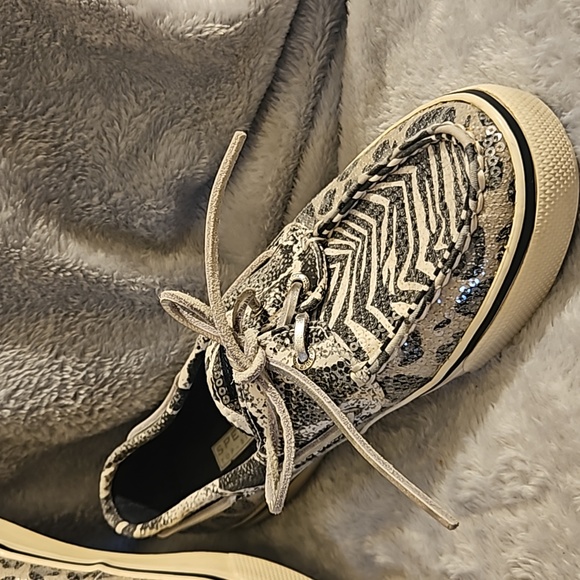 Sperry Sequin Sneaker Size 7M - Picture 4 of 12